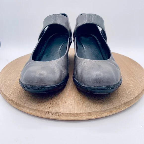 Dansko Mary Jane Shoes Womens 8.5 39 Gray Leather Heels Cottage Costal Boho - Picture 3 of 11